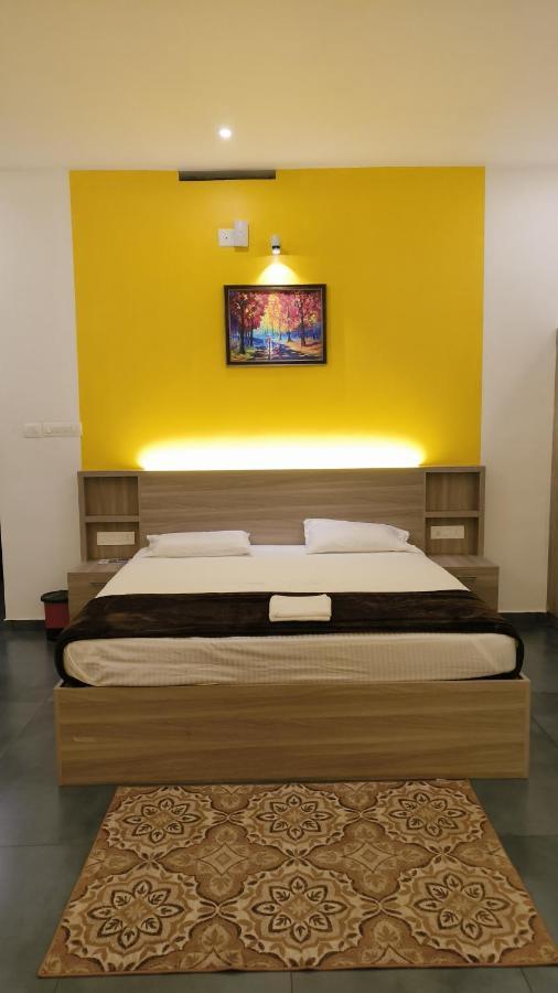 Happy Holidays Resort Kanthalloor ภายนอก รูปภาพ